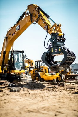 CAT-grijpers: Veelzijdig gereedschap voor efficiënte materiaalbehandeling bij Bergerat RENT!